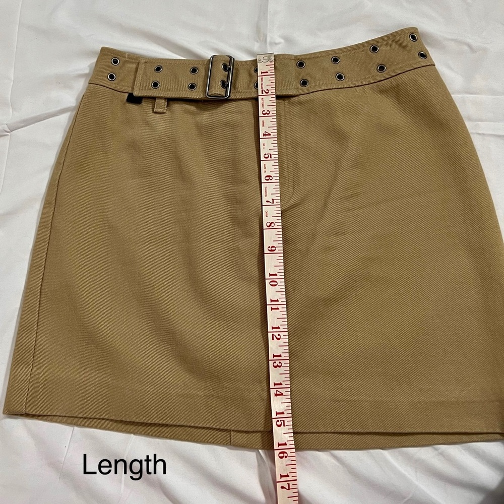 Ralph Lauren Beige Denim Skirt, Size 8, Very Good Preowned Condition. - Picture 8 of 9